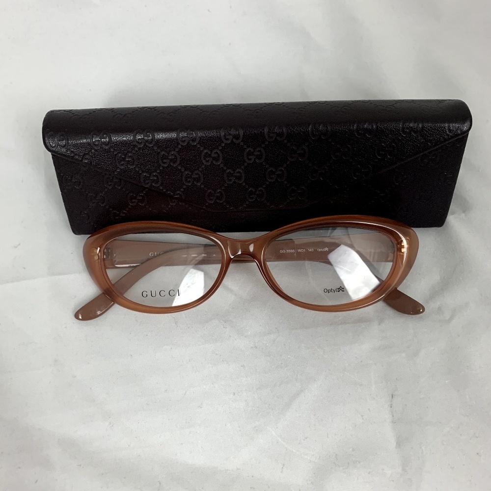 Gucci Eye glasses